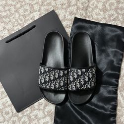 Christian Dior Men’s Slides $55 **READ DESCRIPTION**