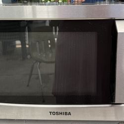 Invertech Toshiba Microwave 
