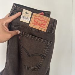 Levi’s 565 Loose Straight Jeans