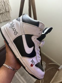 Nike Dunks Supreme