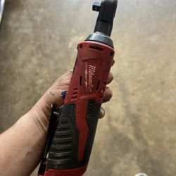 Milwaukee M12 Wrench 