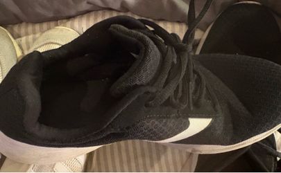 Men’s running shoes