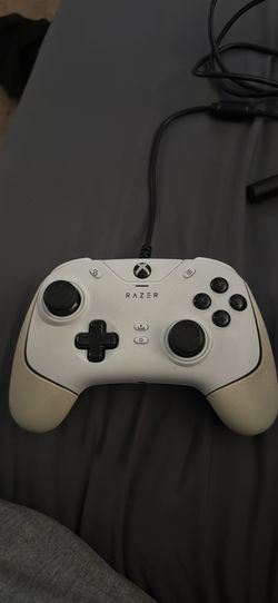 Razer Wolverine v2 controller