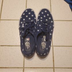 Yankees Vans