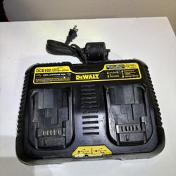 DEWALT 12V to 20V MAX Lithium-Ion Dual Port Jobsite Charging Station with (2) USB Ports