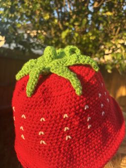 Crochet Strawberry Bucket Hat