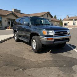 Toyota 4Runner SR5