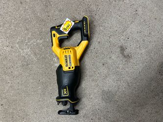 Dewalt 20v max xr brushless saw