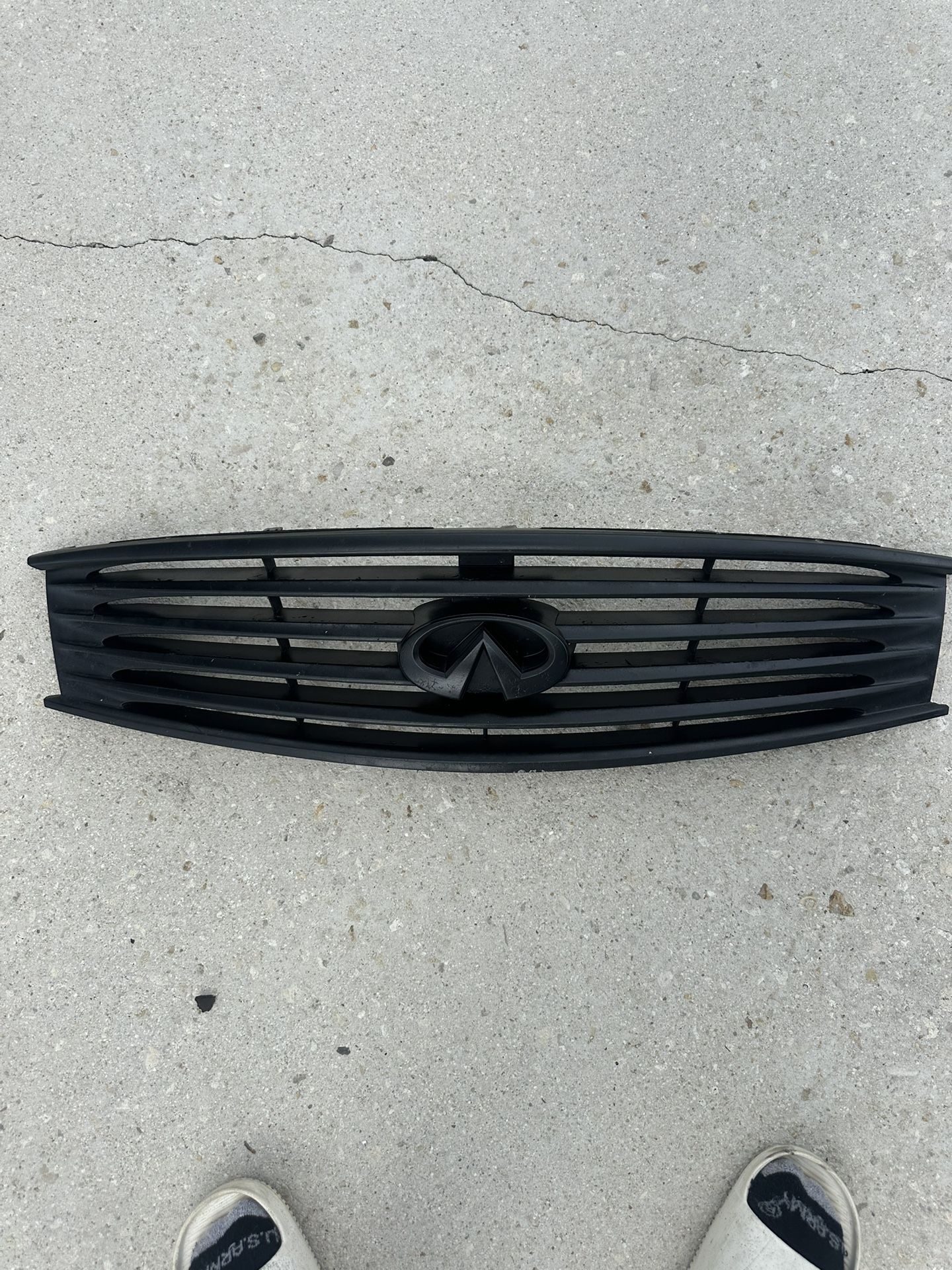 G37 Coupe Grille