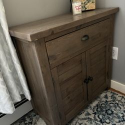 Cabinet 32L x 32H x15W 