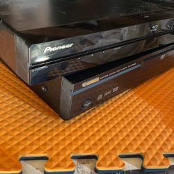 DVD PLAYER YAMAHA AND PIONEER BLURAY