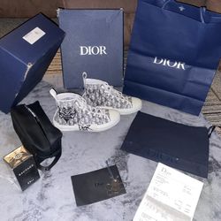 Shoes/key Chain/bag/perfume Make An Offer To Take All 