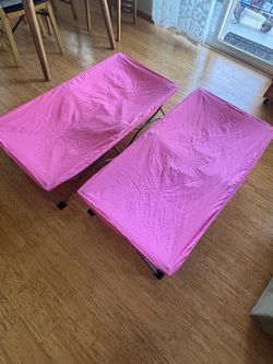 Kids sleeping cots