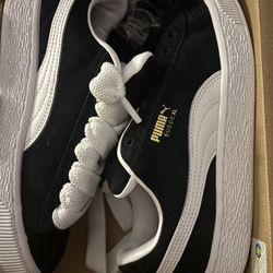 New Pumas Suede xl Never Worn New  Like Just Bought For $60 Obo Only Pick Up In El Cajon  Size 5.5