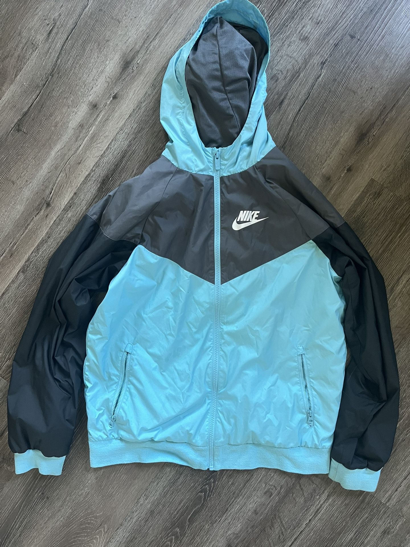 Nike Windrunner Jacket - Youth XL - Black/Blue