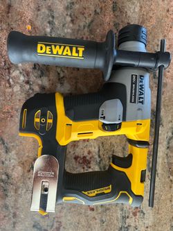 New inbox ATOMIC 20V MAX Cordless Brushless Ultra-Compact 5/8 in. SDS Plus Hammer Drill (Tool Only)