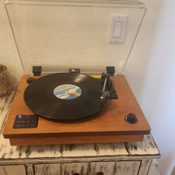Turn Table, Record Player