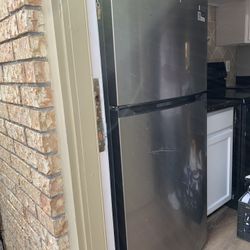 Refrigerator - Electric Stove - Dishwasher 