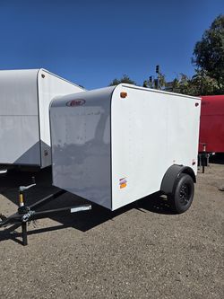 El enclosed Trailer