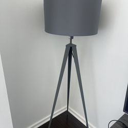 Tripod Floor lamp