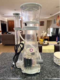 Nyos 160 skimmer