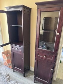 Storage cabinets with Glass display