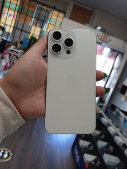 iPhone 16 pro 128gb At&t only