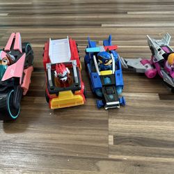 Paw Patrol Cars And Action Figures 