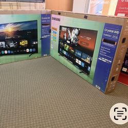 85 Tv Samsung Small Blemish Left Corner Of Screen Not Noticeable When On 85 Samsung Smart 4k HDTV 120 Hz
