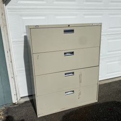 Hon Lateral filing cabinet 4 Drawer