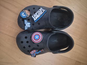 Boys Size 10 Crocs