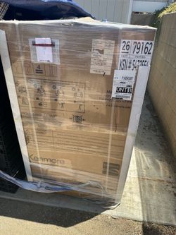 Brand New Kenmore Gas Dryer sealed