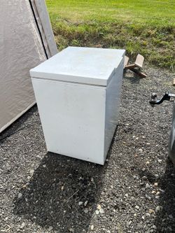 Deep freezer