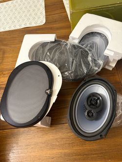 Brand new Jl audio speakers