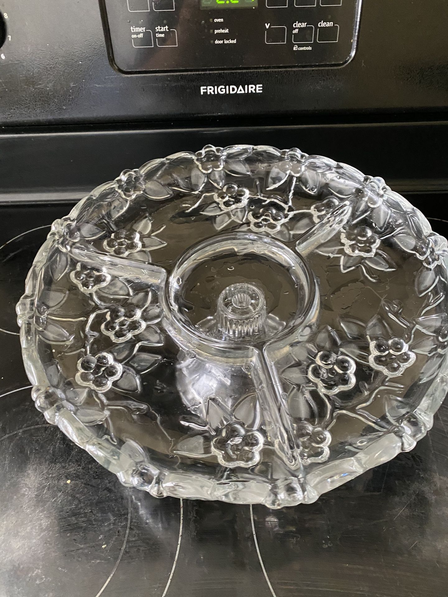 Cake stand and dry fruits plate