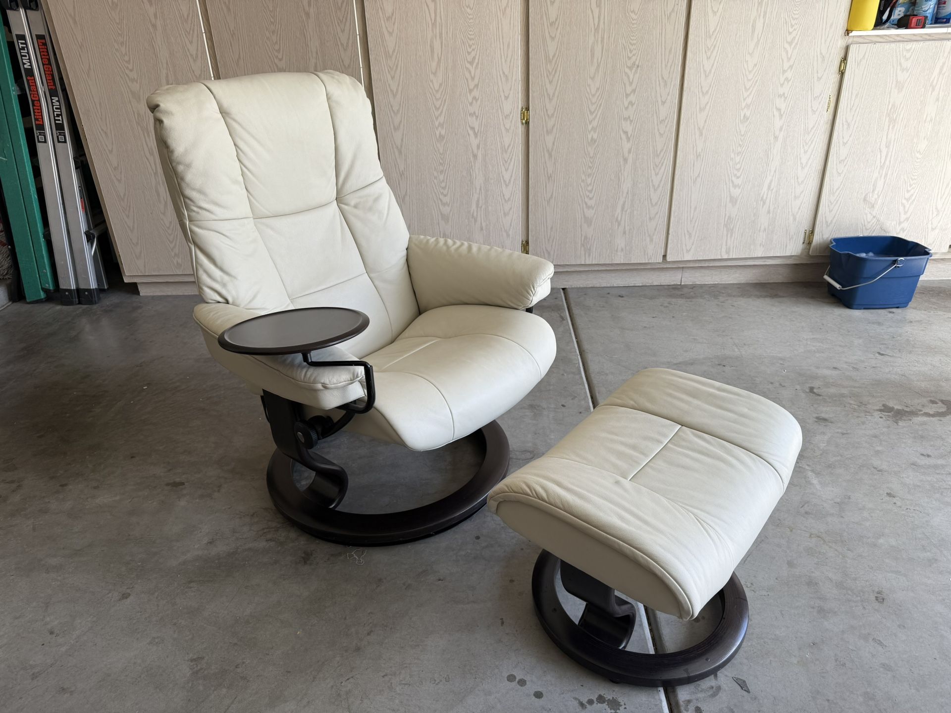 Ekornes Stressless Mayfair Recliner And Ottoman, Norway