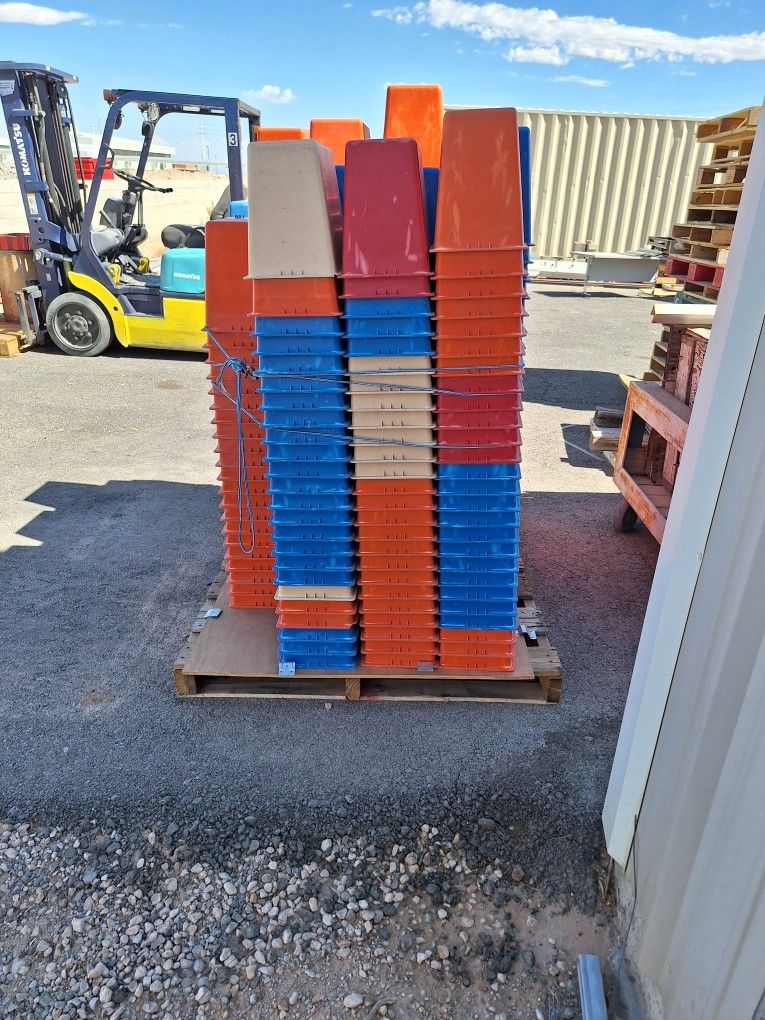 Casino Coin Buckets Very Strong Hold Lots Of Weight for Sale in Las