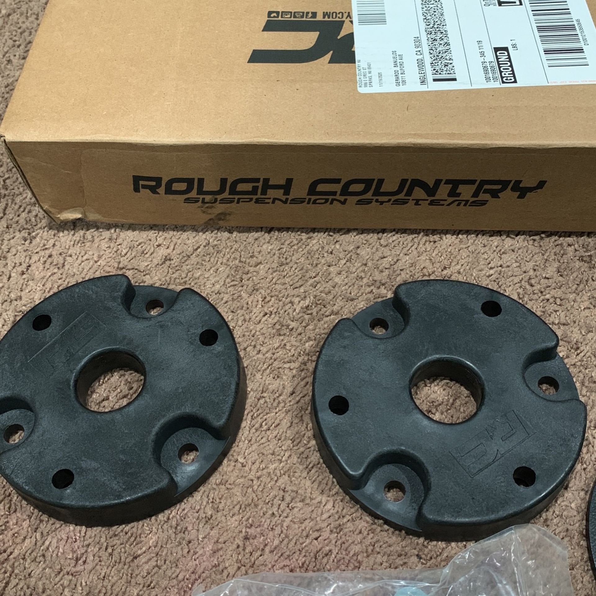 Rough Country 2” Leveling Kit. For 19-21 Silverado/sierra