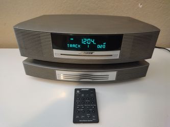 Bose wave radio with multi cd and remote