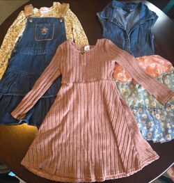 Girls clothing lot size small 5/6