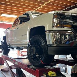 2 Or 4 Wheel Alignment
