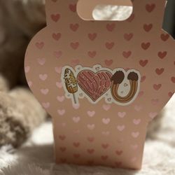 Valentine’s Candy Box 