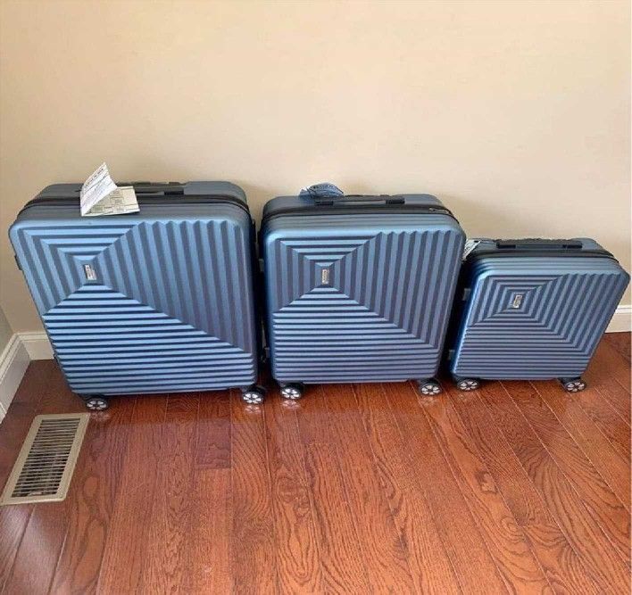 his parent Reliable Travel Cases for Effortless Trips!