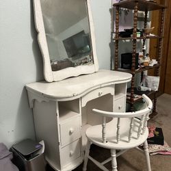 *~ Vintage Vanity ~*