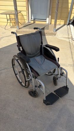 Wheelchair (Karma S-Ergo 115)
