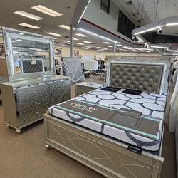 LED Lights Queen Bedroom Set