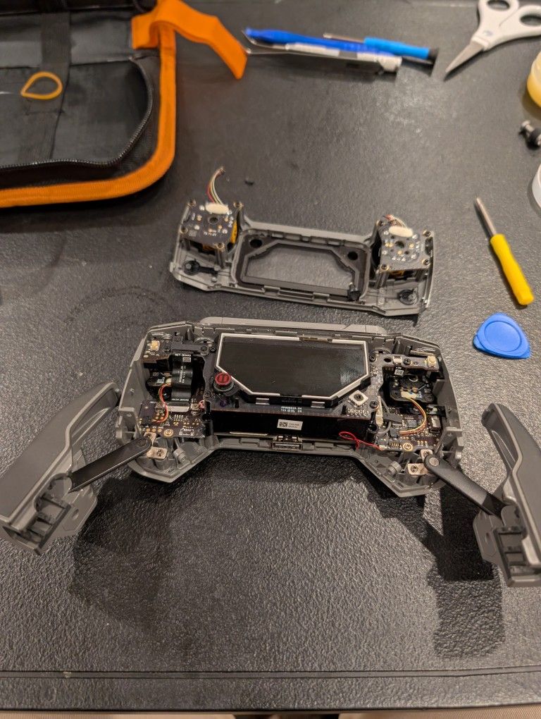 DJI Mavic 2 Pro/Zoom Remote - Broken