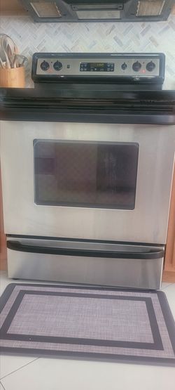 GE Electric Stove