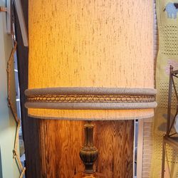 Vintage Hollywood Regency Lamp