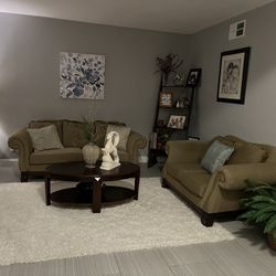 Living Room Or Family Room Set Couch Love Seat Tables 